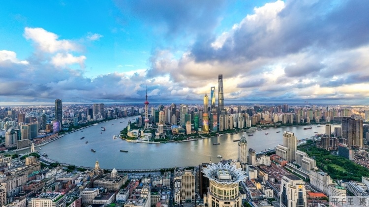 上海最新進出動態(tài)，時代脈搏與全球目光聚焦之地