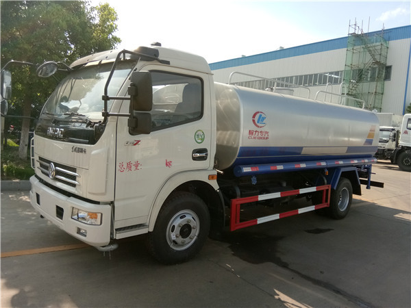 灑水車10噸車型價格及購買指南