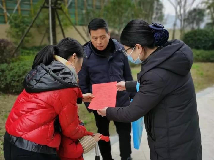 最新疫情動態(tài)下的驚喜發(fā)現，小巷特色小店抗疫風采